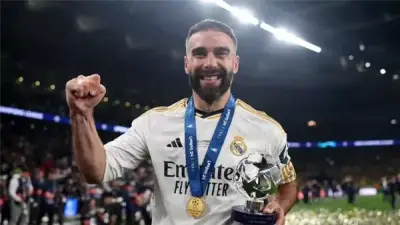 مسيرة داني كارفخال التاريخية مع ريال مدريد تنتهي بعد 23 عاماً