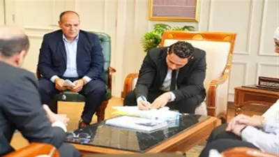 وزير العمل يوفر فرصة عمل لبطلة من ذوي الهمم خلال 24 ساعة