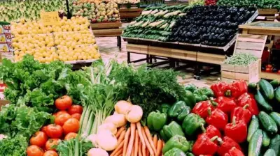 مفاجأة في أسعار الخضروات اليوم: ورق العنب يهبط 25 جنيهاً والفاصوليا تقفز 5 جنيهات