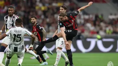 ميلان يخسر أمام ساسولو بهدفين في الجولة 35 من الدوري الإيطالي