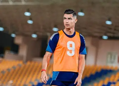 عقدة تطارد رونالدو: الدون يخسر 4 نهائيات مع النصر السعودي إنفوجراف