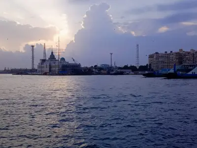 4 ظواهر جوية تؤثر في طقس الخميس وموعد انكسار الموجة الحارة على جنوب الصعيد