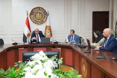 وزير العمل يعلن فحص أوراق 4 لجان نقابية تمهيدًا لاعتمادها