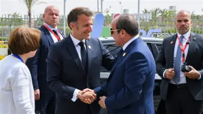 السيسي وماكرون يفتتحان مقر سنجور.. وزيادة 40 جنيها في اللحم السوداني
