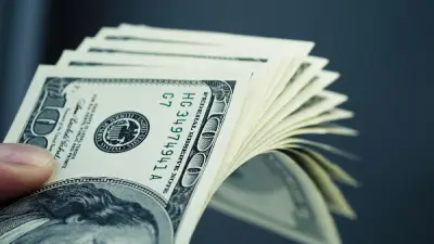 سعر الدولار اليوم في البنك الأهلي المصري الثلاثاء 5-5-2026: 53.67 جنيه للشراء