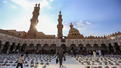 بيت الزكاة والصدقات يوفر إفطار 6 آلاف صائم في الجامع الأزهر يوم عرفة