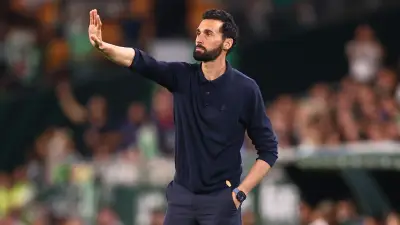 أربيلوا في صدام مع 8 لاعبين في ريال مدريد على غرار تشابي