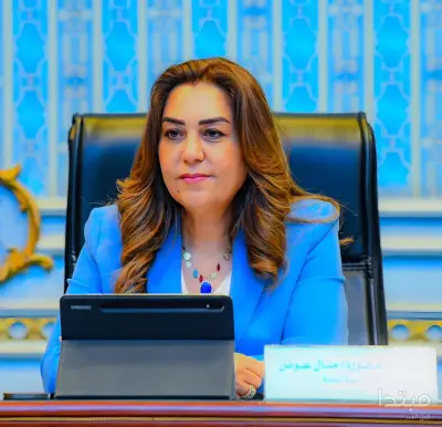 منال عوض تعلن تنفيذ المرحلة الأولى لتشجير الدائري بزراعة 875 شجرة