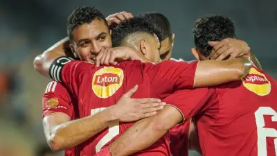 هشام حنفي: الأهلي يفتقد اللعب الجماعي رغم قدرته على حسم القمة