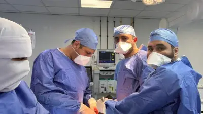 فريق طبي بمستشفى سيدي غازي ينجح في استئصال ورم تكيسي ضخم لمريضة