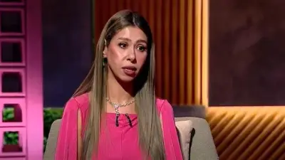 إيناس عز الدين تنهار بالبكاء بعد وفاة قطتها رغم محاولات إنقاذها
