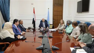 محافظ القاهرة يبحث مع جمعية محبي الأشجار جهود الحفاظ على التراث