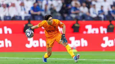 ياسين بونو يفضح إنزاجي ونجوم الهلال رغم ثلاثية الحزم