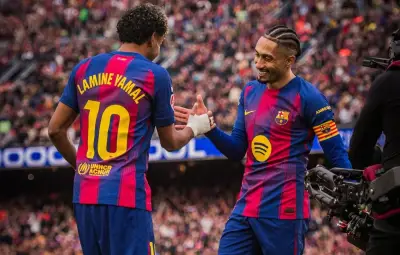 برشلونة يهزم أوساسونا بثنائية ويقترب من حسم لقب الدوري الإسباني
