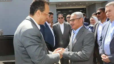 محافظ بني سويف يستقبل وزير الاتصالات في منطقة كوم أبو راضي الصناعية