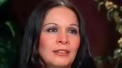 وصول جثمان الفنانة سهير زكي إلى مسجد الشرطة بالشيخ زايد لتشييعها