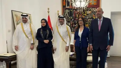 وزيرة الثقافة تستقبل سفير قطر وتتسلم دعوة رسمية لمعرض الدوحة للكتاب