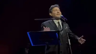 محمد ثروت ينعي هاني شاكر: فقدنا صوتًا استثنائيًا وإنسانًا نقيًا