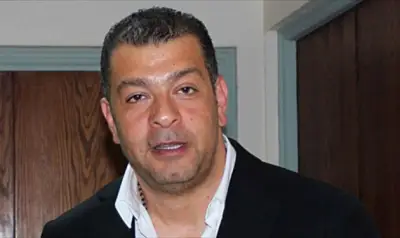 إحالة هاني شكري للمحكمة الاقتصادية في قضية إهانة جماهير الأهلي