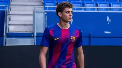 شوبير يكشف موقف الأهلي من بيع حمزة عبدالكريم لبرشلونة