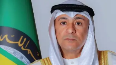 أمين التعاون الخليجي يدين بشدة استهداف ناقلة إماراتية في مضيق هرمز