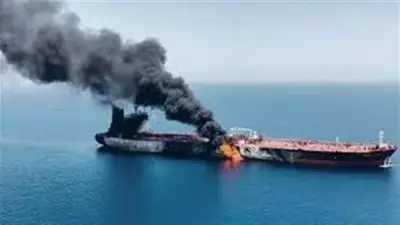 حادث بحري شمال دبي وحريق بغرفة محركات سفينة شحن