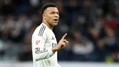 فيديو.. مبابي يثير الجدل برد غريب على انتقادات جماهير الريال