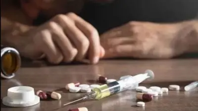 النيابة تأمر بتحليل مخدرات لطالبين ظهرا في فيديو تعاطي بالنزهة