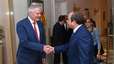 السيسي يستعرض جهود جذب الاستثمارات الأجنبية وتعزيز دور القطاع الخاص
