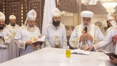 تدشين مذابح كنيسة مار مرقس بنصر الدين في أجواء روحية مهيبة