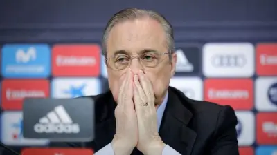 توتر إداري قبل الكلاسيكو.. بيريز يقاطع رحلة برشلونة