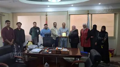 رئيس مدينة مرسى مطروح يلتقي شباب رواد المحافظات الحدودية لتعزيز العمل البيئي