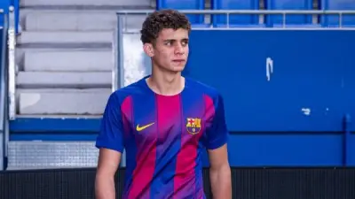 برشلونة يترقب تفعيل شراء حمزة عبد الكريم.. لماذا يبدو المهاجم المثالي لفليك؟