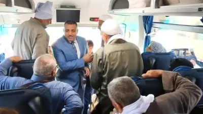 رئيس مركز الداخلة يودع حجاج بيت الله الحرام في أجواء إيمانية