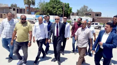 محافظ الأقصر يتفقد مشروعات القرنة ويوجه باستكمال الكورنيش وتطوير الصحة