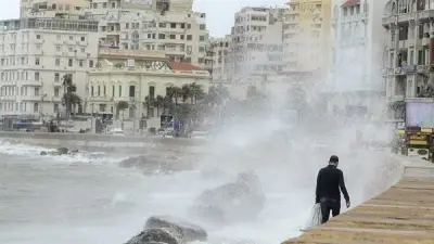 انخفاض الحرارة وأمطار واضطراب الملاحة.. حالة الطقس اليوم الأربعاء