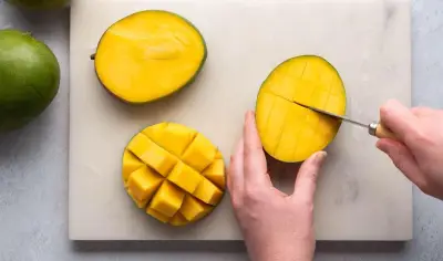 هل المانجو يسبب زيادة الوزن؟ تعرف على الكمية الآمنة