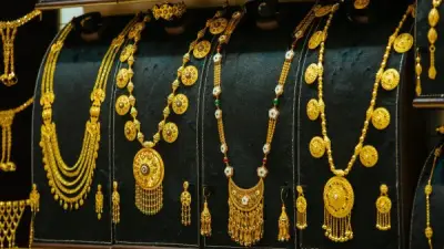 انخفاض جديد في أسعار الذهب بالأسواق المصرية رغم ارتفاع عالمي