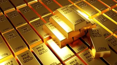 قفزة جديدة في أسعار الذهب.. المعدن الأصفر يستغل تراجع الدولار والنفط ويصعد بقوة