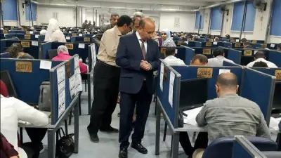 عميد طب قصر العيني يتفقد لجان امتحانات الدكتوراه ويشيد بالتنظيم