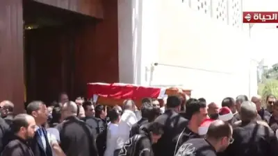 تشييع جثمان هاني شاكر بحضور نجوم الفن والشخصيات العامة ومحبيه (فيديو)