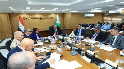 محافظ الجيزة يترأس اجتماع المجلس التنفيذي لبحث استعدادات امتحانات نهاية العام