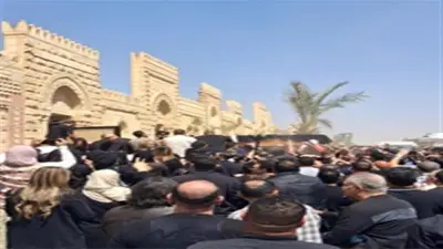 هالة سرحان تودع هاني شاكر بصورة من أمام المقابر في وداع مؤثر