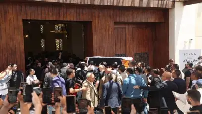 نقابة الصحفيين تشيد بالالتزام المهني في تغطية جنازة هاني شاكر