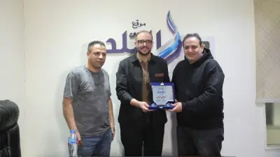 صدي البلد يكرم مصطفى الشامي رئيس بلدية المحلة في ندوة حوارية