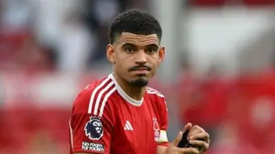 مورجان جيبس وايت يفوز بجائزة أفضل لاعب في الدوري الإنجليزي لشهر إبريل