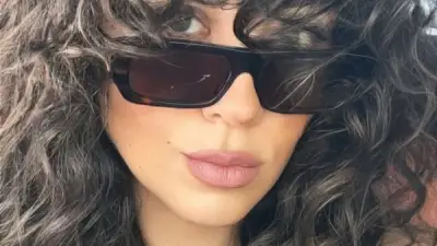مريم الخشت تخطف الأنظار بشعر كيرلي في أحدث إطلالة عبر إنستجرام