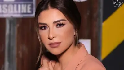 ماغي بو غصن تبدأ أولى تجاربها المسرحية في الكويت عبر 