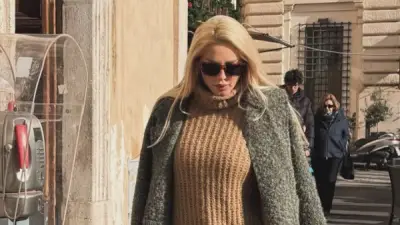 بقوام ممشوق.. مي حلمي تخطف الأنظار بإطلالة شتوية عبر إنستجرام