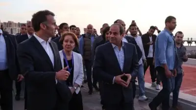 السيسي وماكرون في جولة تاريخية بالإسكندرية وافتتاح مقر جامعة سنجور